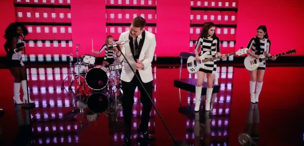 Michael Bublé To Love Somebody Video Still